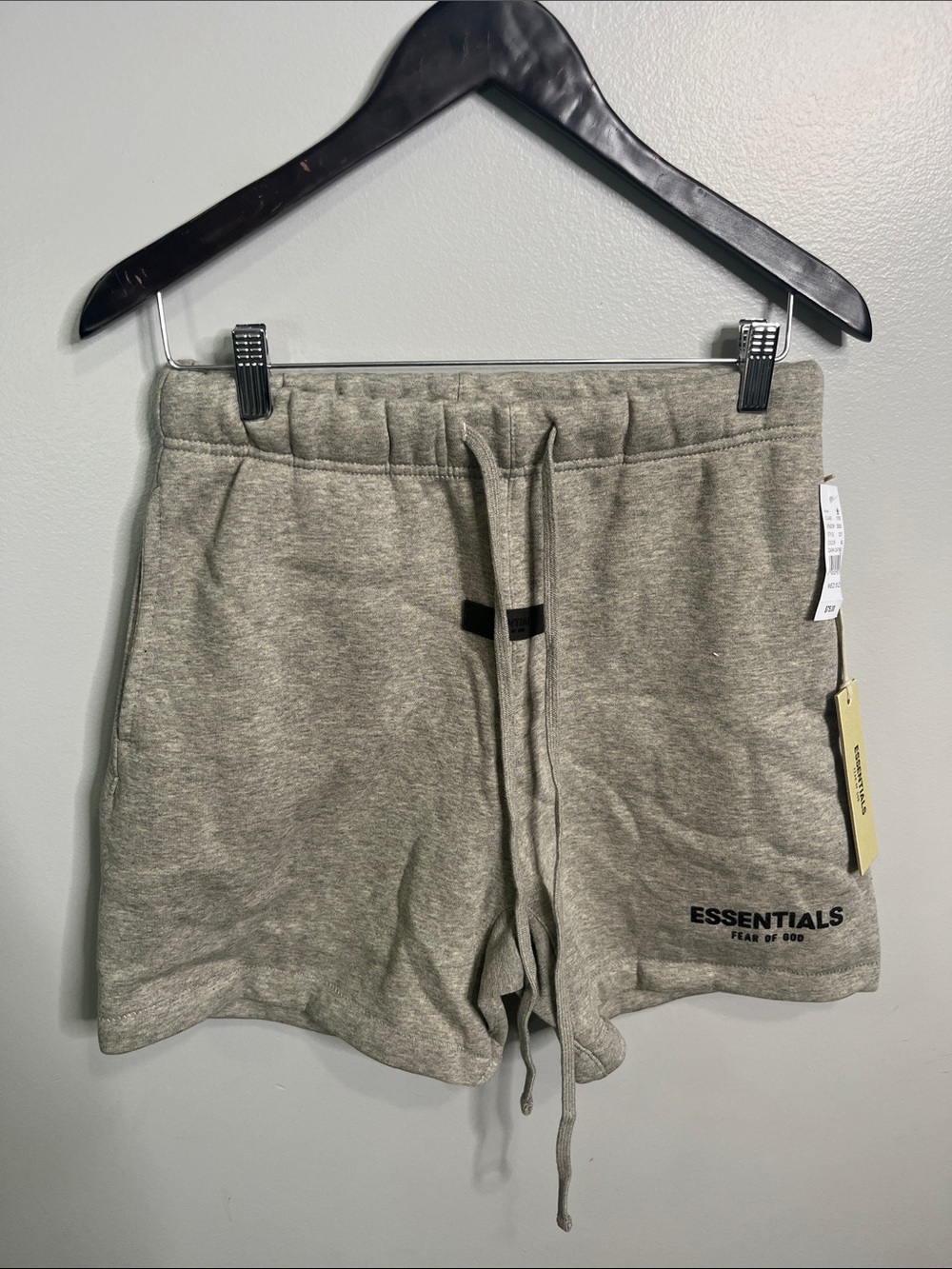 ESSENTIALS Fear of God Grey Sweat Shorts – Size M
